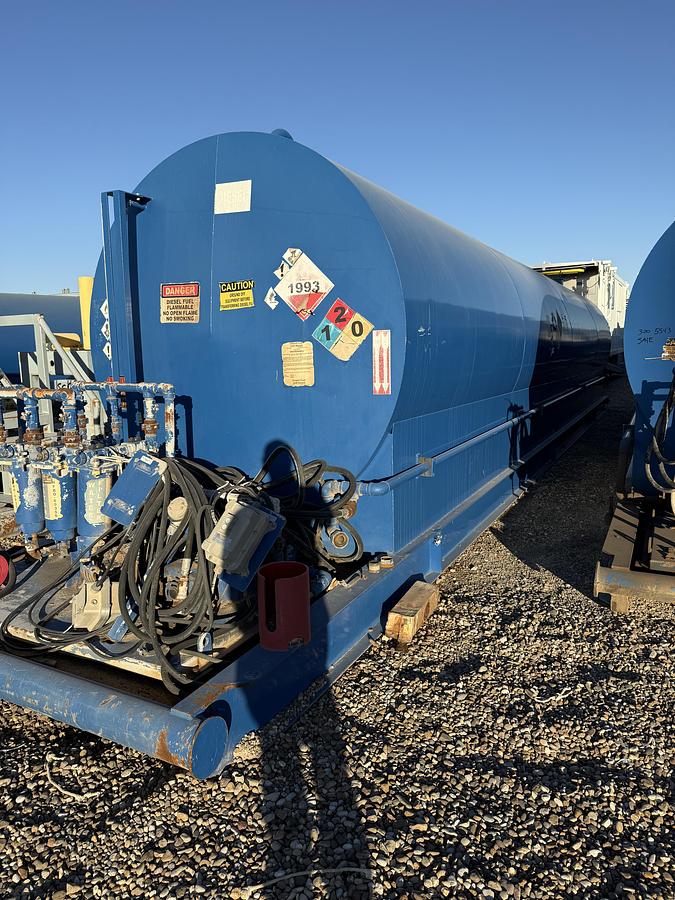 Used 2010 Refueling tank and skid Fuel tank
