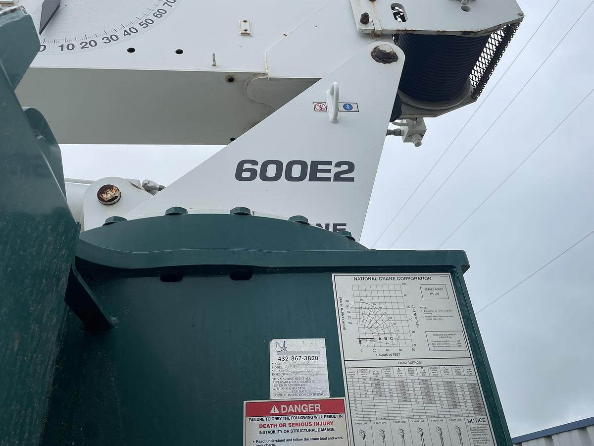 Used 2011 National crane Boom truck 600E2