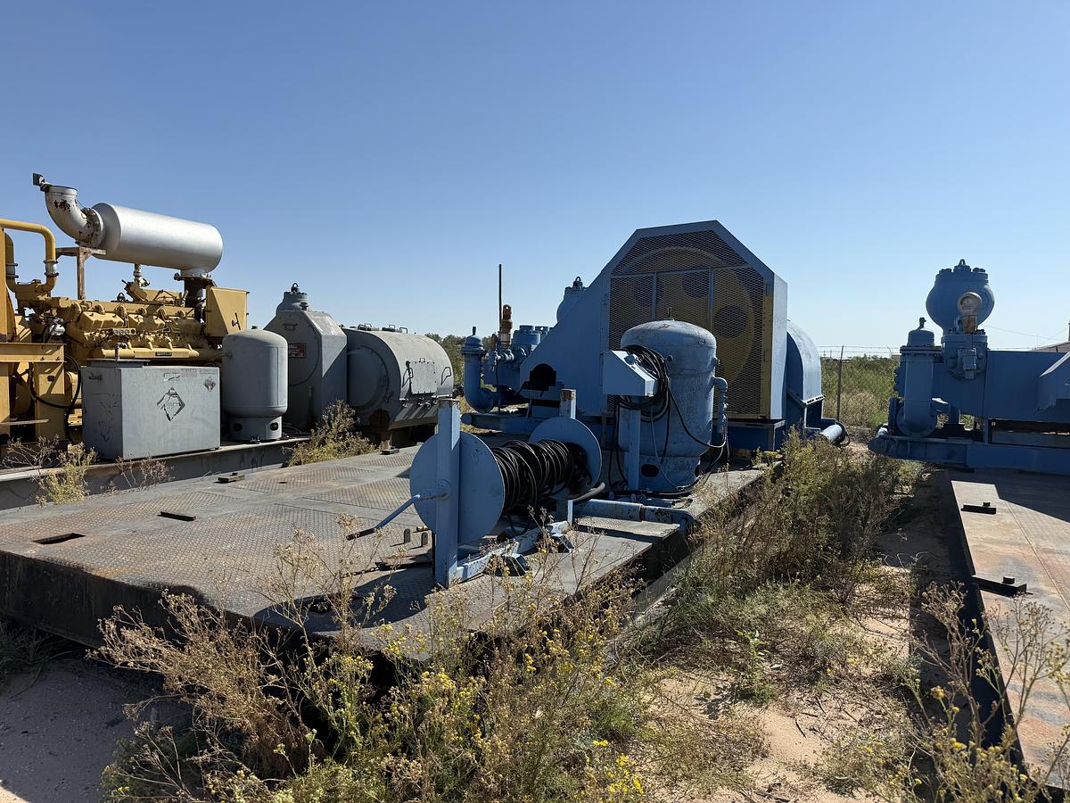 Used 2010 10p 1300 National pumps 10p