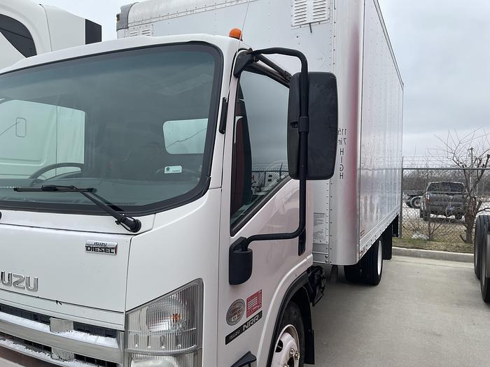 Used 2010 Isuzu Box truck