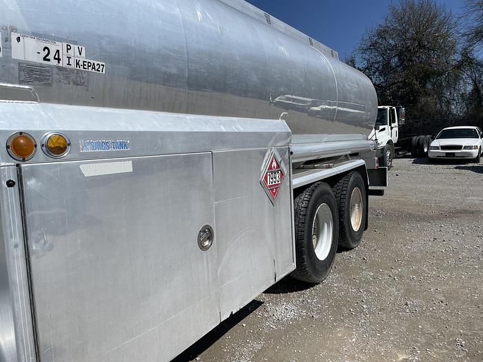 Used 2009 Kenworth Fuel Truck