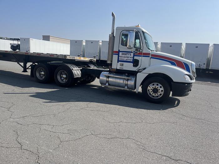 Used 2007 Freightliner Cascadia