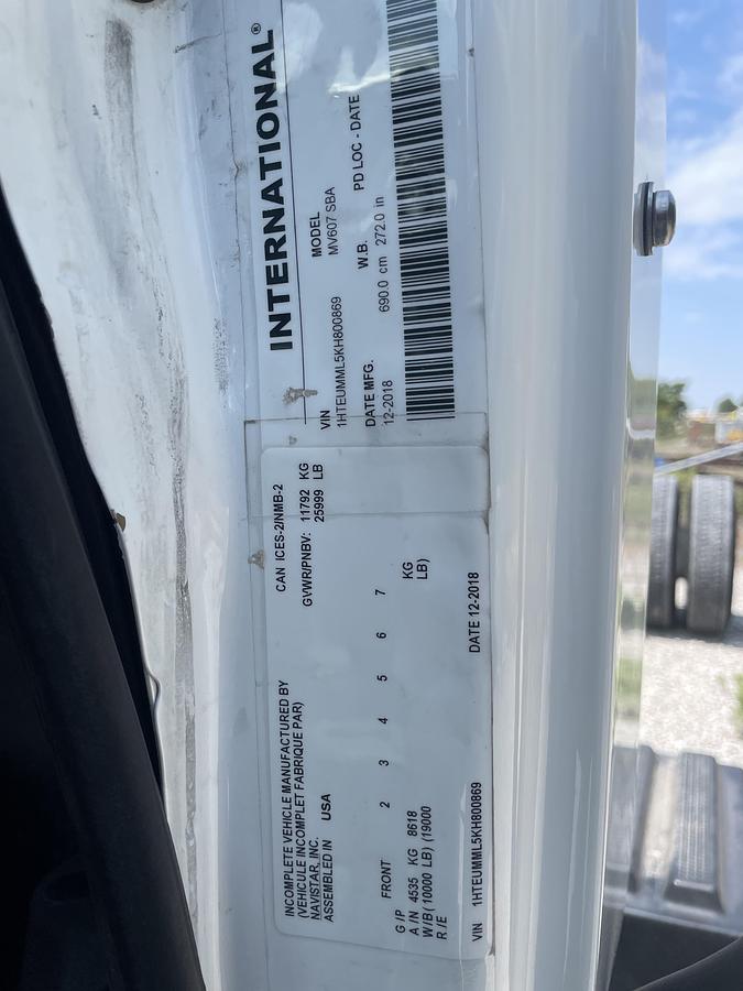 Used 2019 International Can and chassis