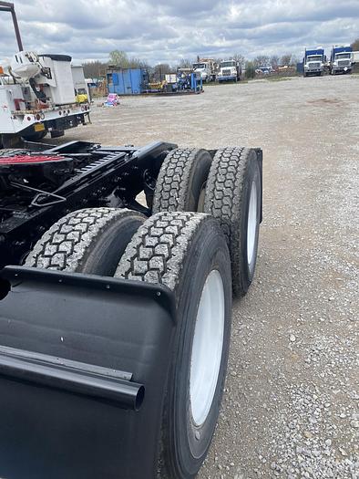 Used 2013 Freightliner Day cab