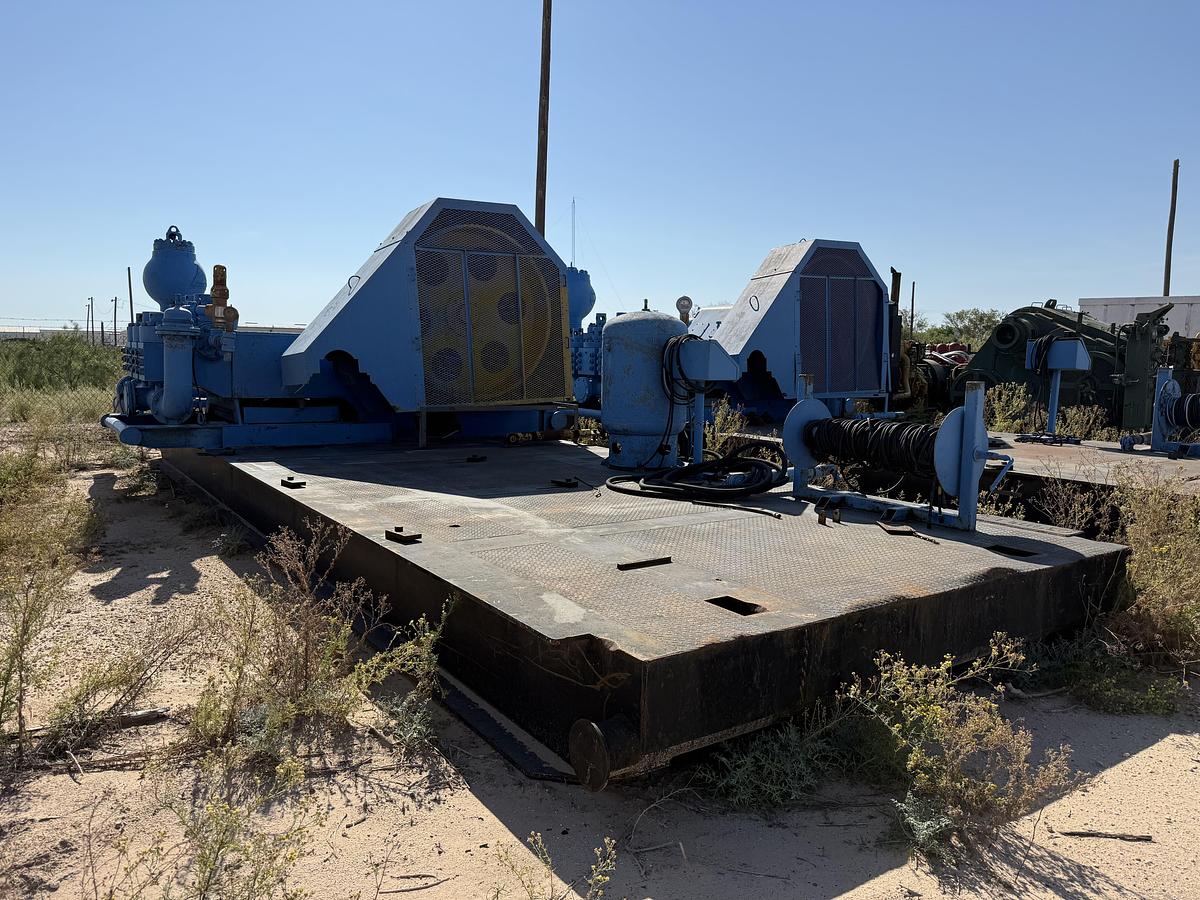 Used 2010 10p 1300 National pumps 10p