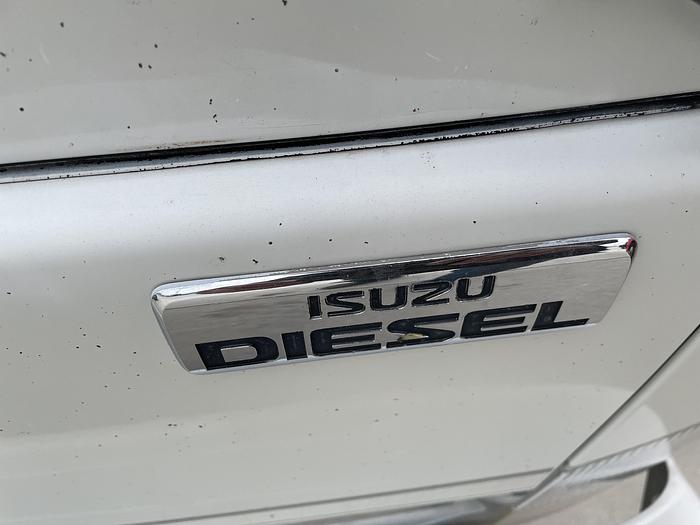 Used 2010 Isuzu Box truck