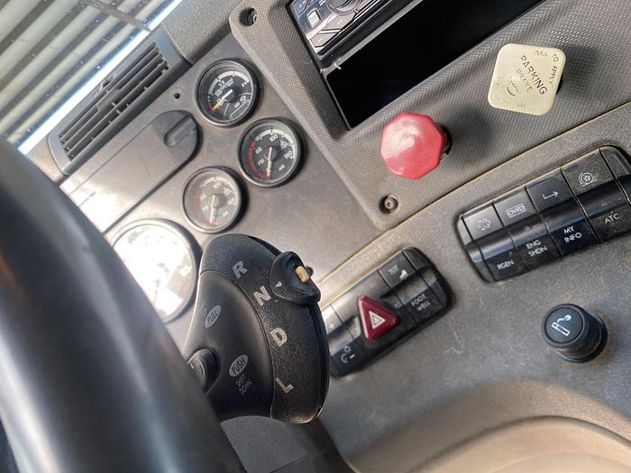 Used 2013 Freightliner Cascadia