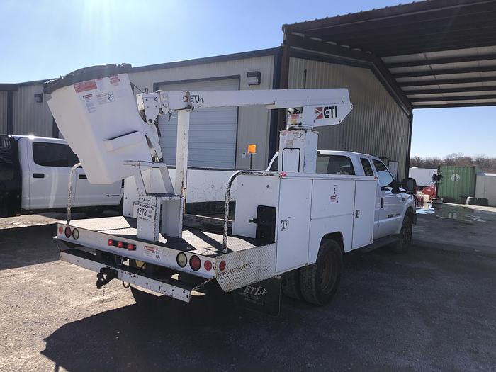 Used 2003 Ford 450 bucket truck