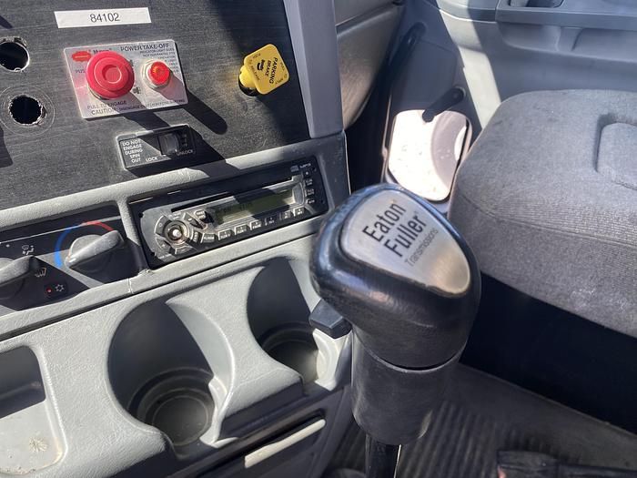 Used 2009 Freightliner Sleeper