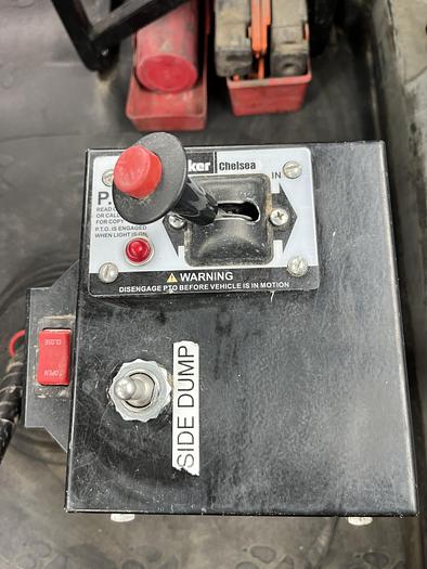 Used 2013 Mack Day cab