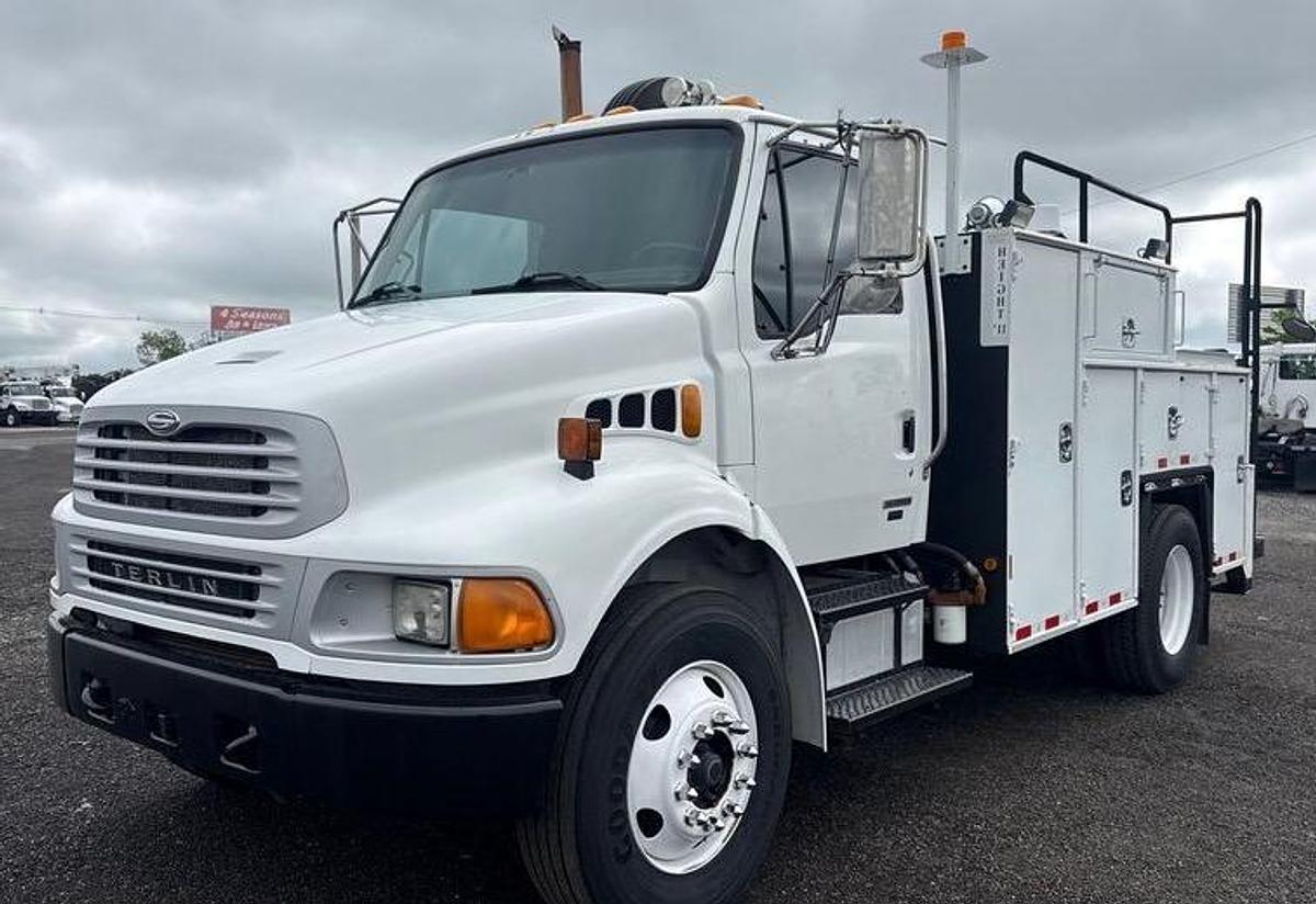 Used 2008 Sterling Acetera Service Truck
