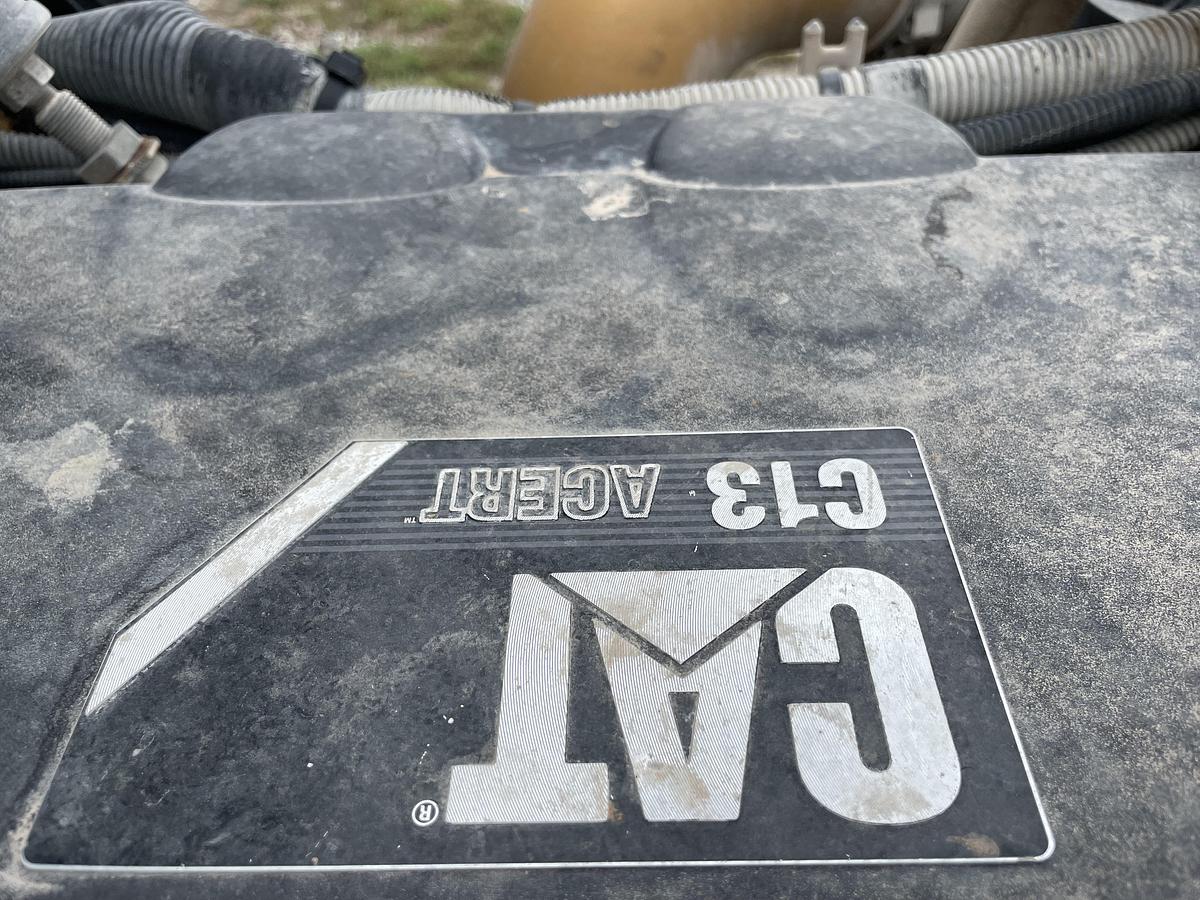 Used 2011 National crane Boom truck 600E2