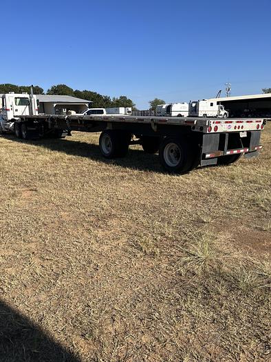 Used 2014 Utility  48' spread axel trailer