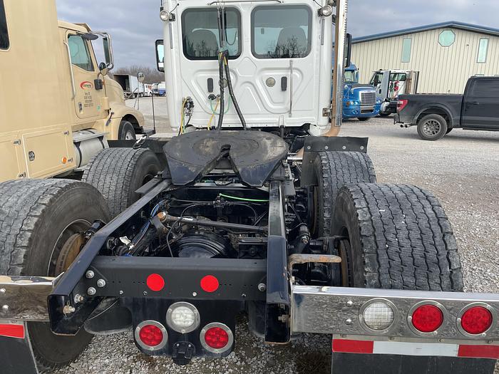 Used 2020 Freightliner Cascadia