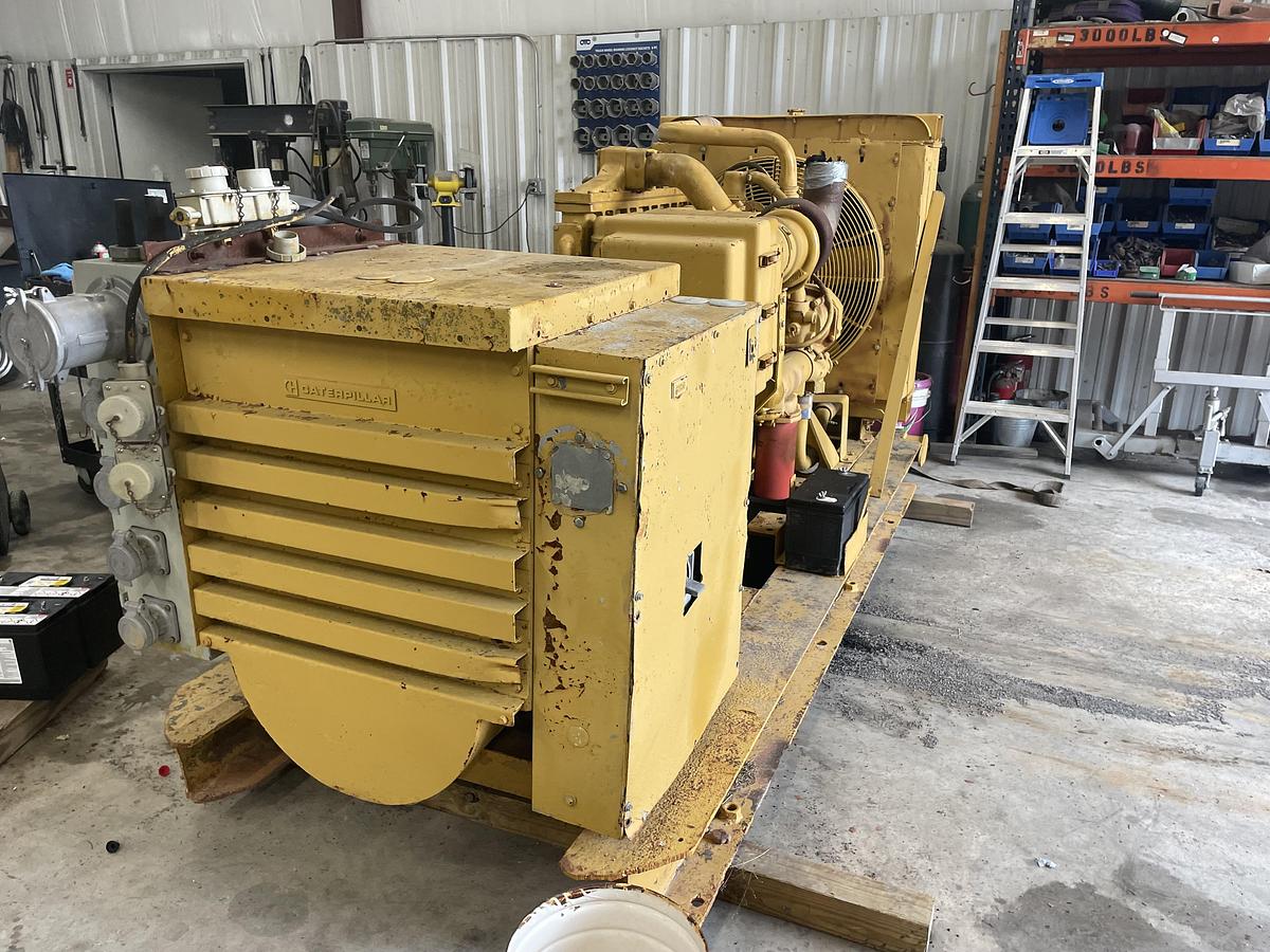 Used 1995 Carepillar 360KW gen set