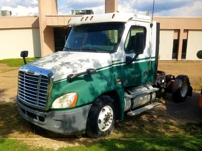Used 2010 FREIGHTLINER Cascadia