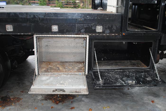 Used Altec LS63 on 2015 International 4300 SBA 4x2 Reg Cab Flatbed Truck - M37501