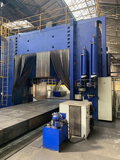 Used Frezarka bramowa CNC TOS KURIM FRP 300