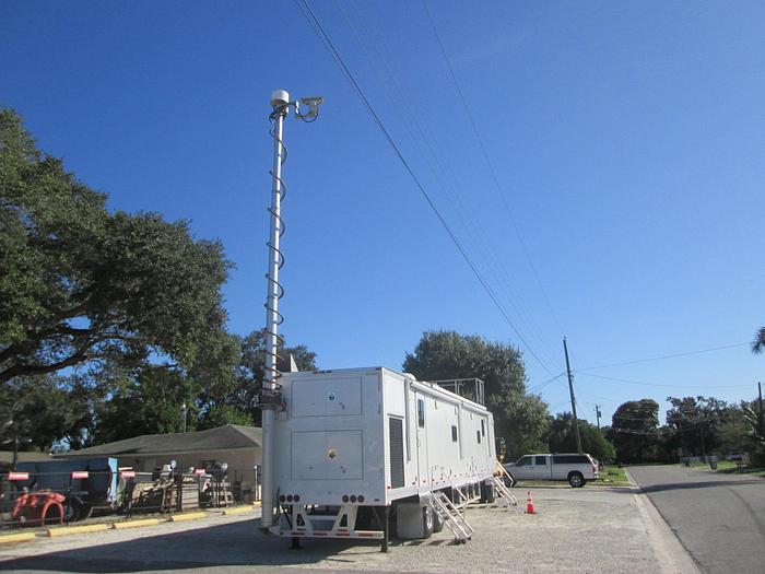 Used 2005 Farber Specialty Command Center Trailer