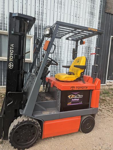 Used Toyota Electric Forklift
