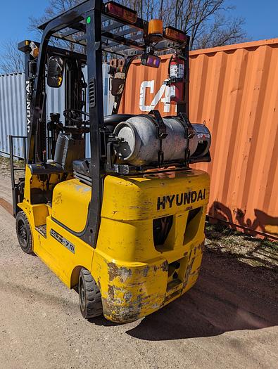 Used 2017 Hyundai Forklift