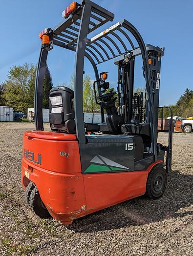 Used 2021 Like-New 3 Wheel Forklift