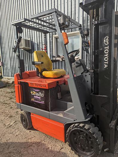 Used Toyota Electric Forklift