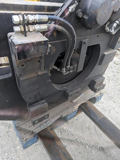 Used Rotating Fork Box Clamp