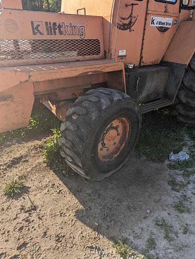 Used 10000 Lb Capacity 4x4 Rough Terrain Forklift