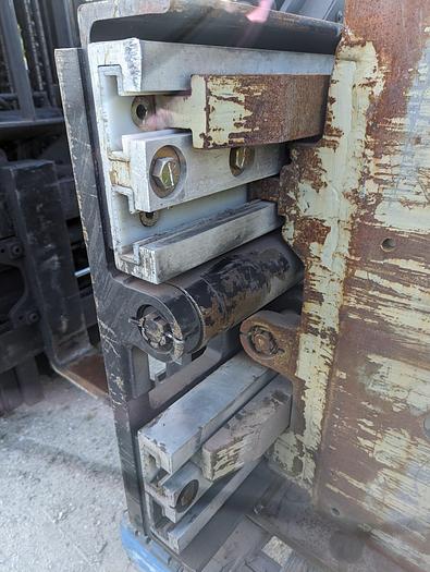 Used Rotating Fork Box Clamp