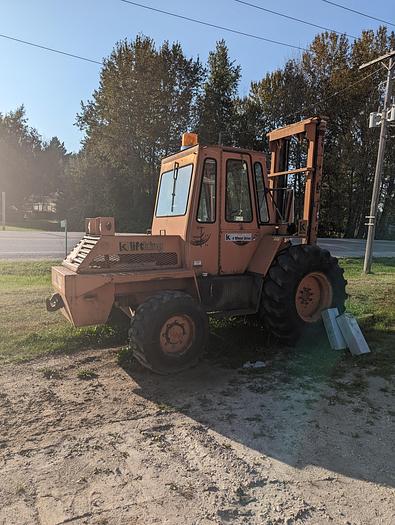Used 10000 Lb Capacity 4x4 Rough Terrain Forklift