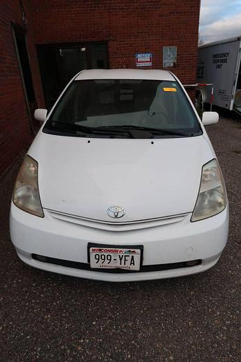 Used 2005 TOYOTA PRIUS HYBRID CAR