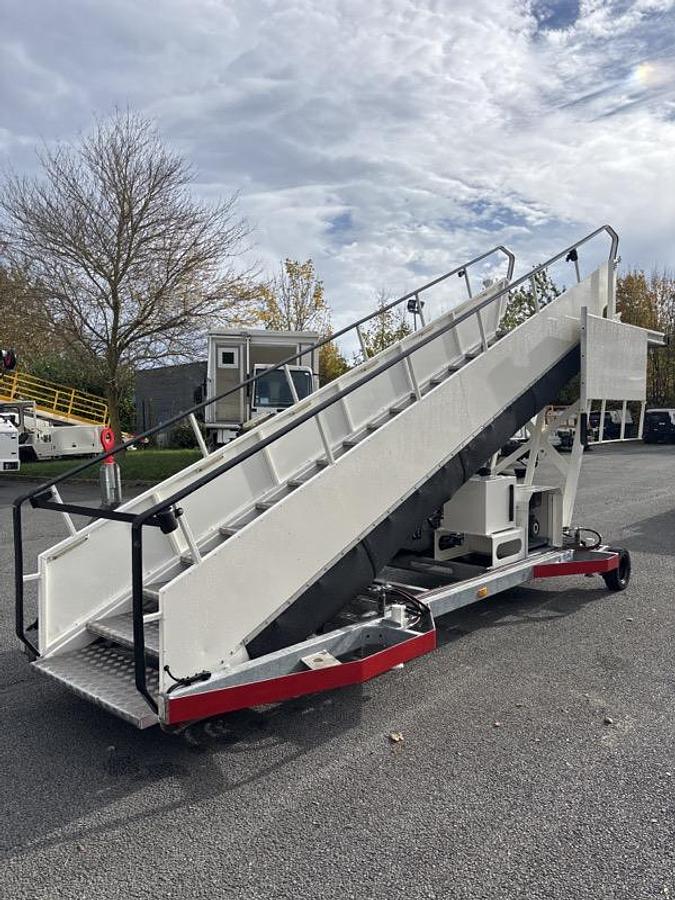 Premium MALLAGHAN TRISTAIR-MB