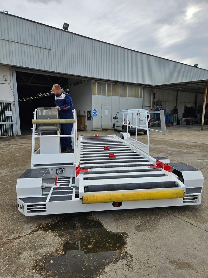 Used AVG-AVIOGEI TLA320