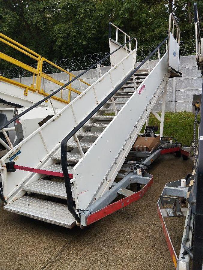 Standard MALLAGHAN TRISTAIR-MB