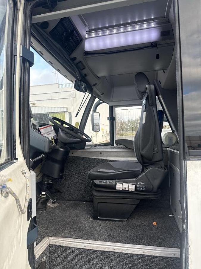 2015 TAM DURABUS VIVAIR -88W #10024474