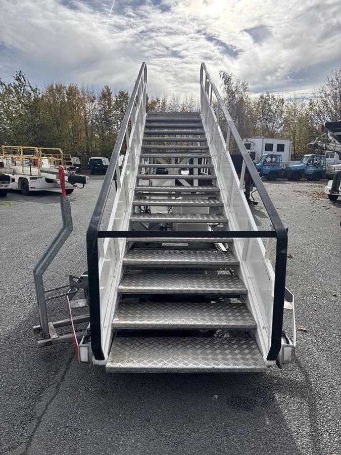 Premium MALLAGHAN TRISTAIR-MB