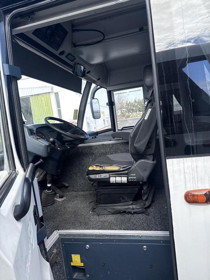 2015 TAM DURABUS VIVAIR-88W #10024470
