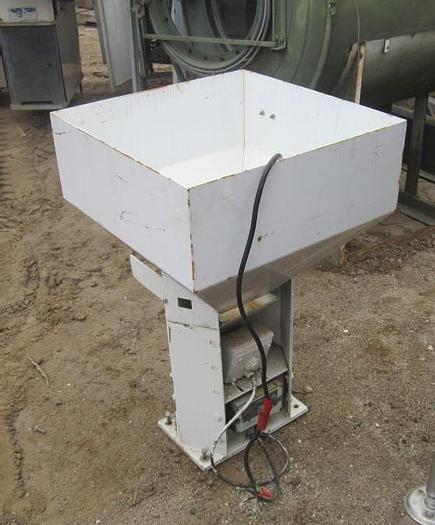 Used Feeder, Vibratory, 7" x 16", Syntron, 5 Cu/ft Hopper, (2) #S738064