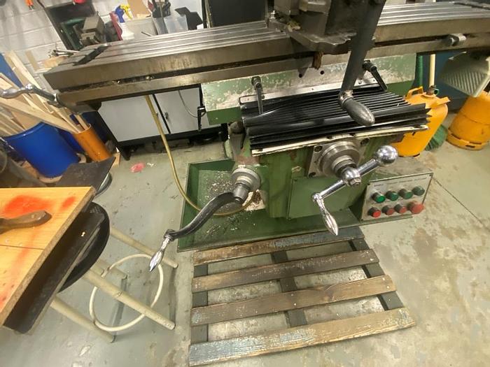 Used Microcut 837 Manual Turret Milling Machine