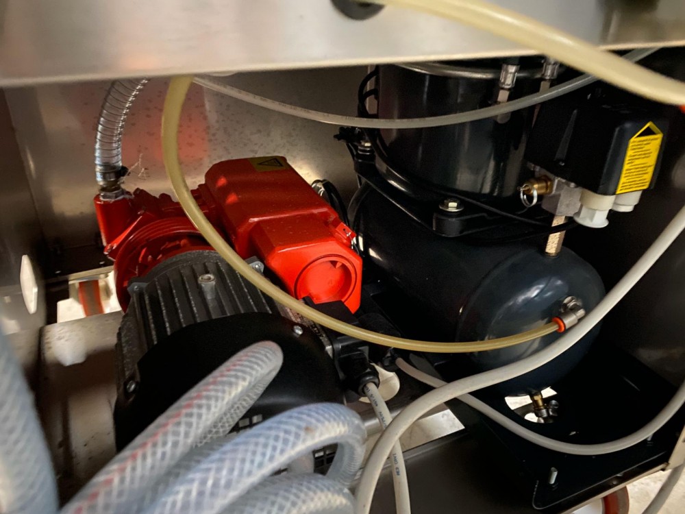 Used Henkovac MAP traysealer