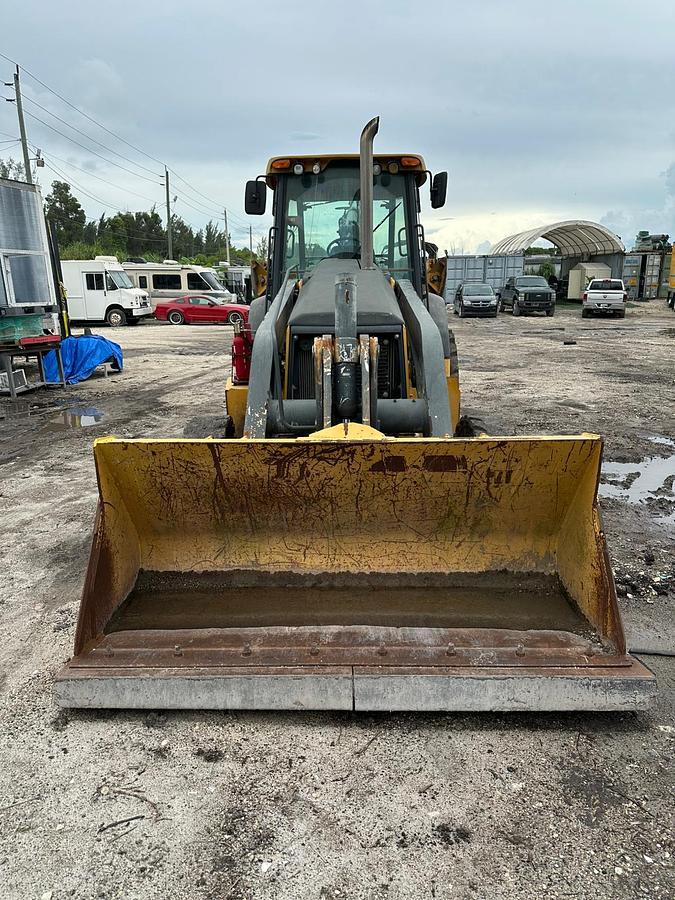 Used John Deere 710J
