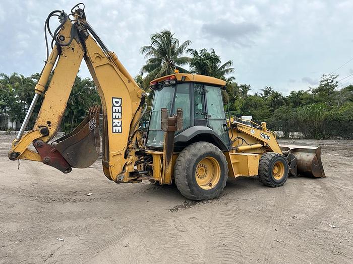 Used 2004 John Deere 710G