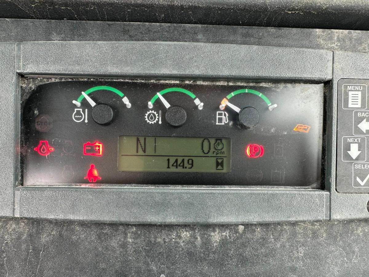 Used John Deere 710J