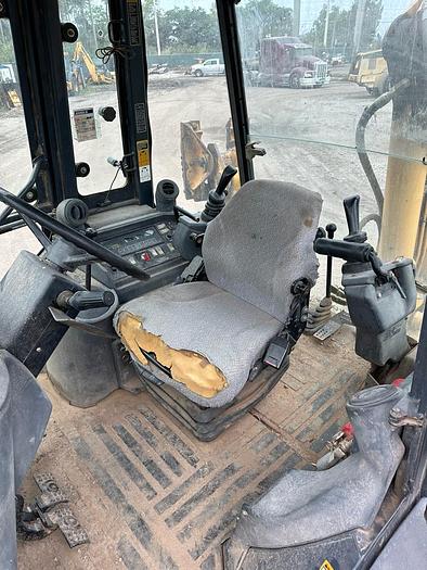 Used 2004 John Deere 710G