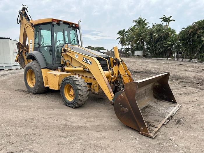 Used 2004 John Deere 710G