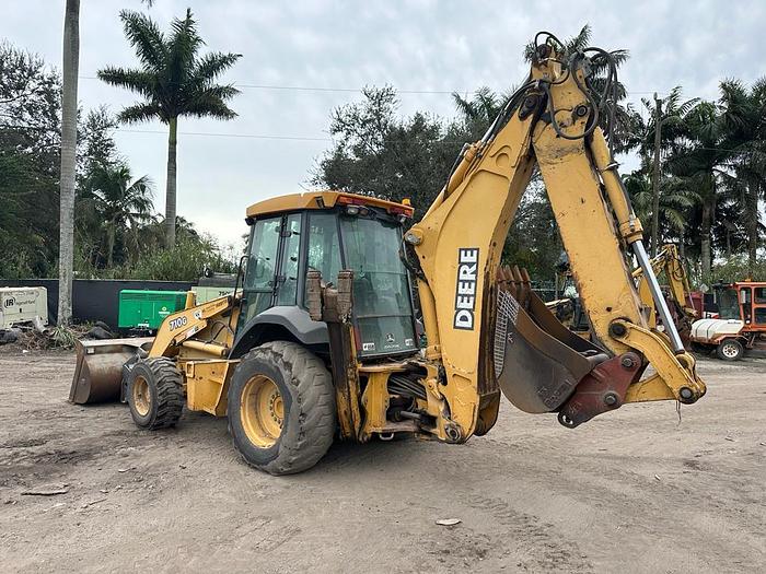 Used 2004 John Deere 710G