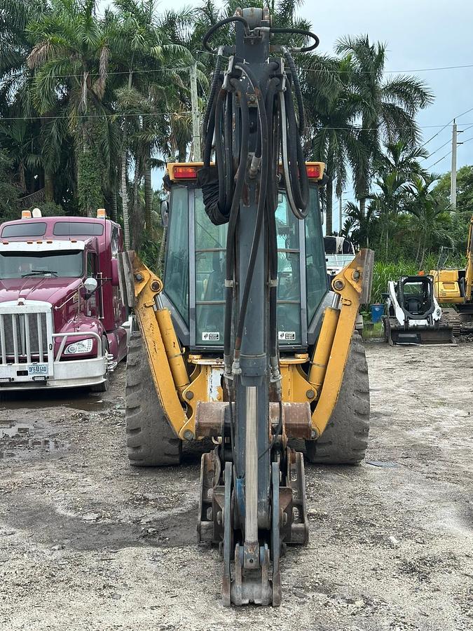 Used John Deere 710J