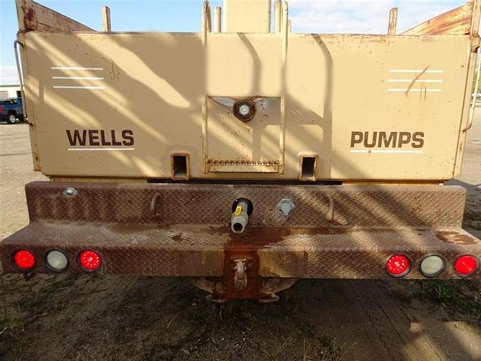 Used 1988 Mack RD688S Water Truck