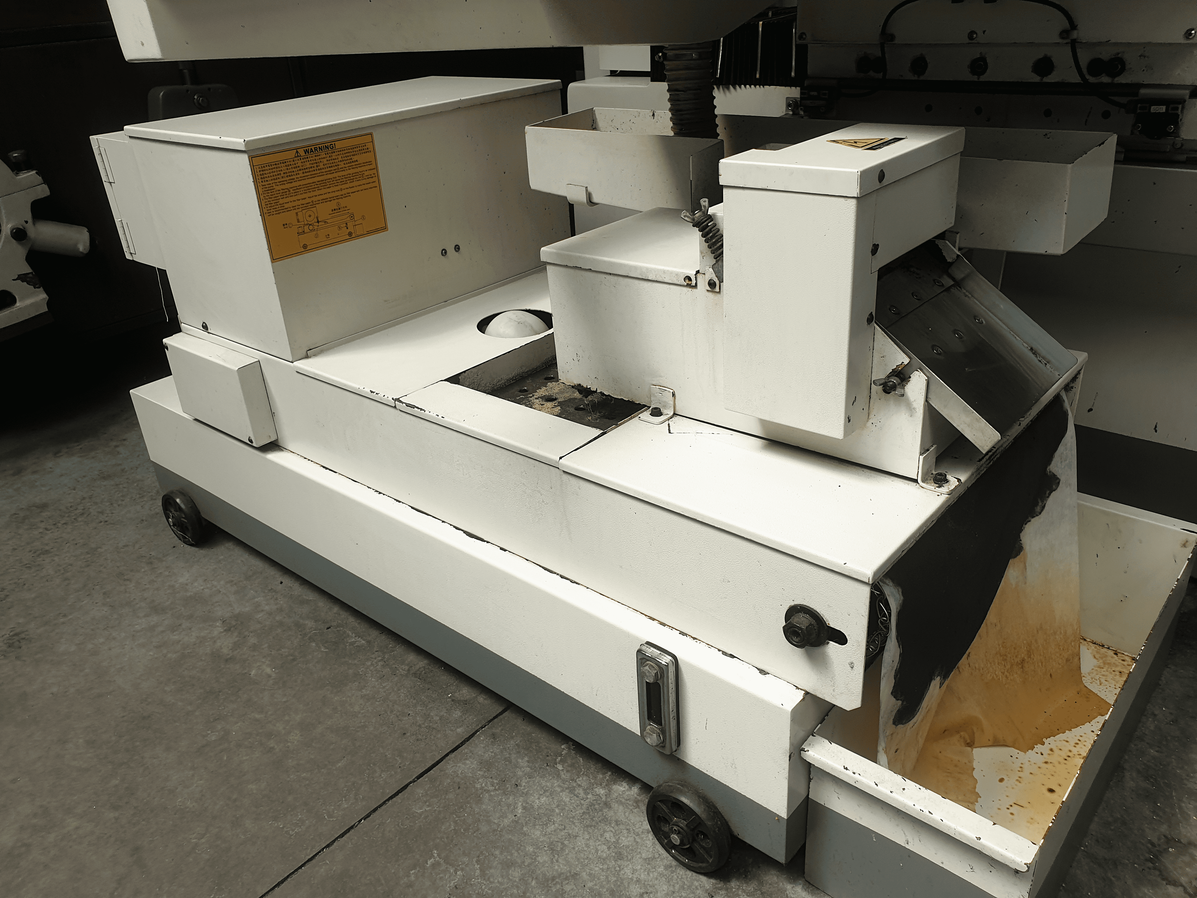 Used Chevalier FSG-1632 ADII - Grinding Machine